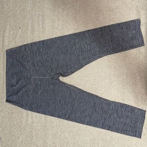 Lulu fast and free 23” crop